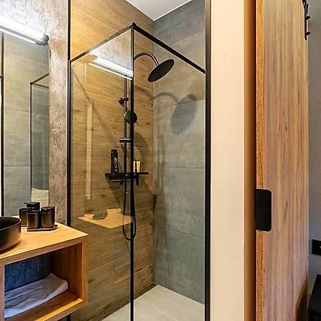 Ironresorts Niedzwiedzia 25 Hotel